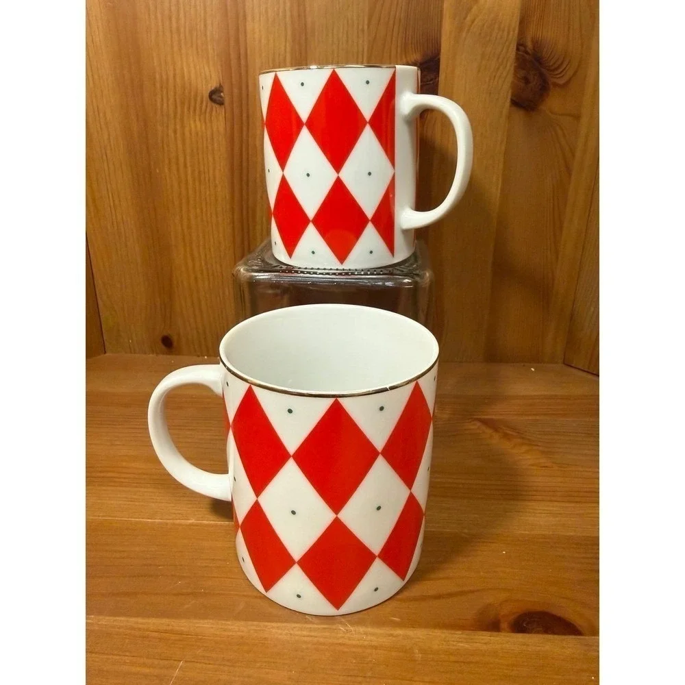 Williams Sonoma Harlequin Diamond Mugs Set of 2 Red‎ White Gold Trim